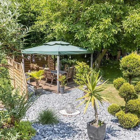 Haus Am Muehlenbach شقة Hilzingen